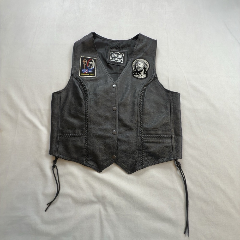 POW/MIA Leather Biker Vest With Christian Patches See Measurements Black‎